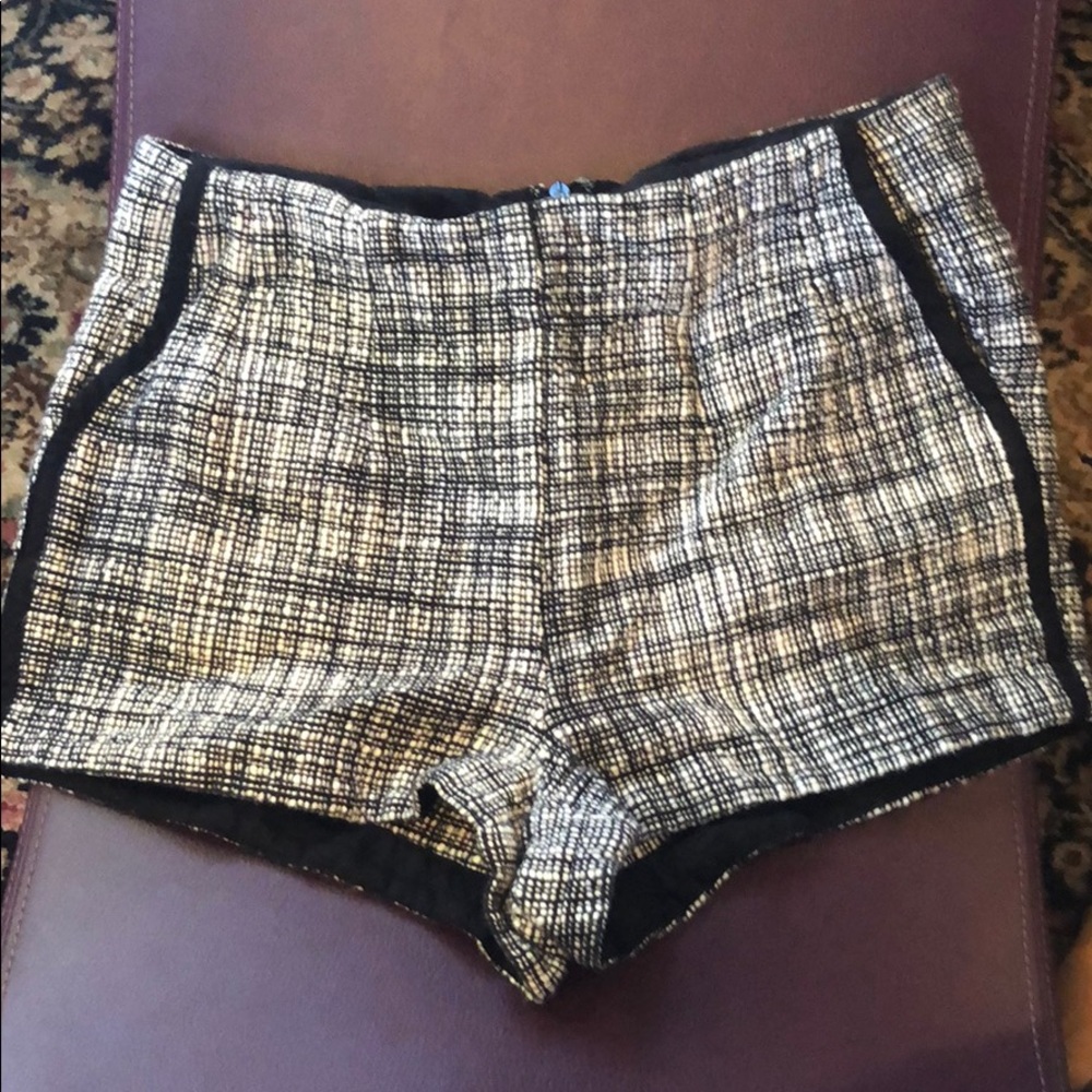 Tweed black and white stitch shorts